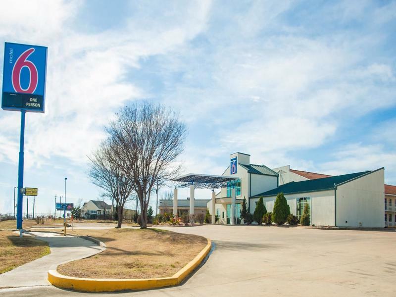 Hotel 6-corsicana, Tx 2*